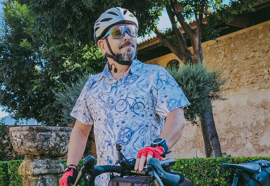 Reviving the Spirit of Cycling: The Timeless Appeal of Long Sleeve Bike Jerseys
