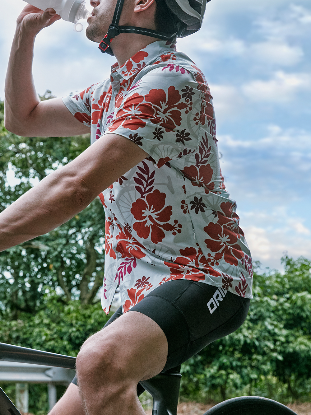 Orionride Short Sleeves Hibiscus Flowers Zipper Pockets Ultra Lightweight Gravel Shirt